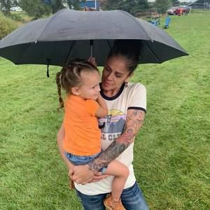 Meet your Posher, Carrie